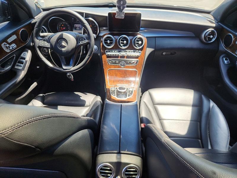 62871846 :رقم المزاد ، 55SWF4JB2JU273880 vin ، 2018 Mercedes-benz C مزاد بيع