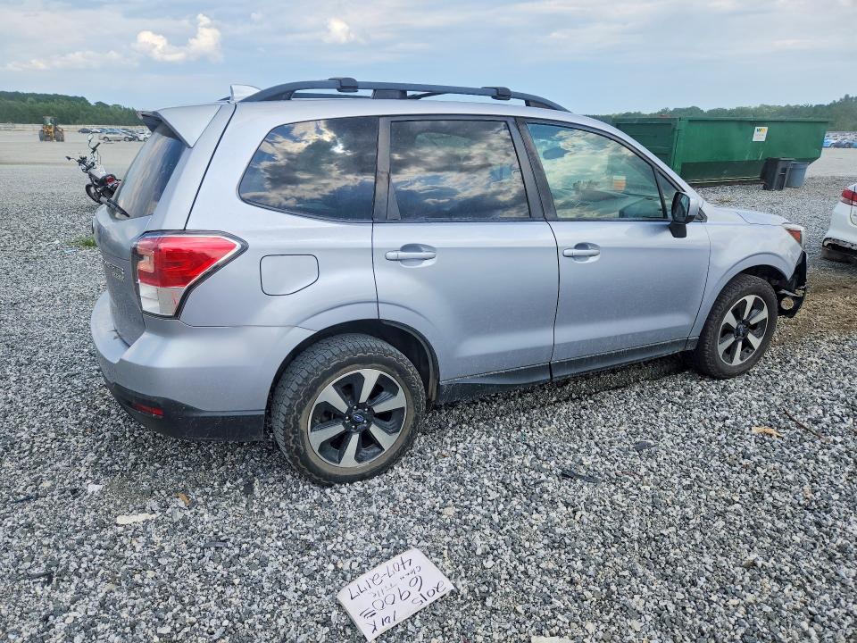 2017 Subaru Forester მანქანა იყიდება აუქციონზე, vin: JF2SJAEC7HH483810, აუქციონის ნომერი: 60570876