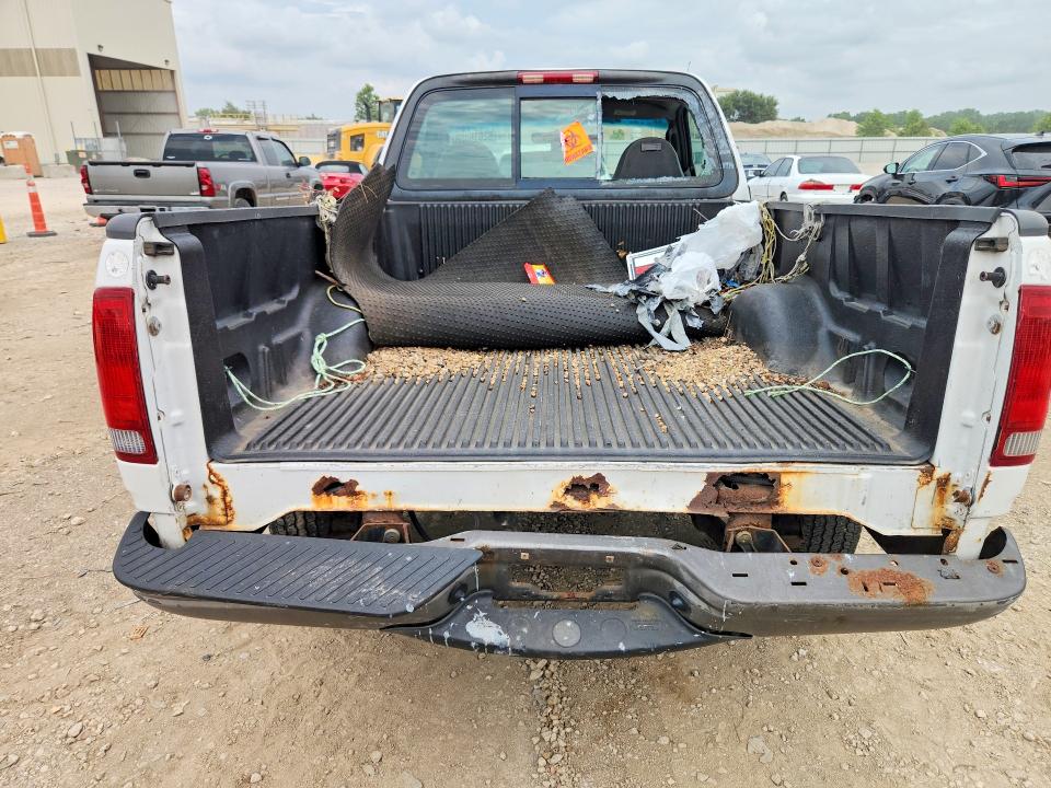 62616956 :رقم المزاد ، 2FTRF17224CA65935 vin ، 2004 Ford F-150 Heritage مزاد بيع