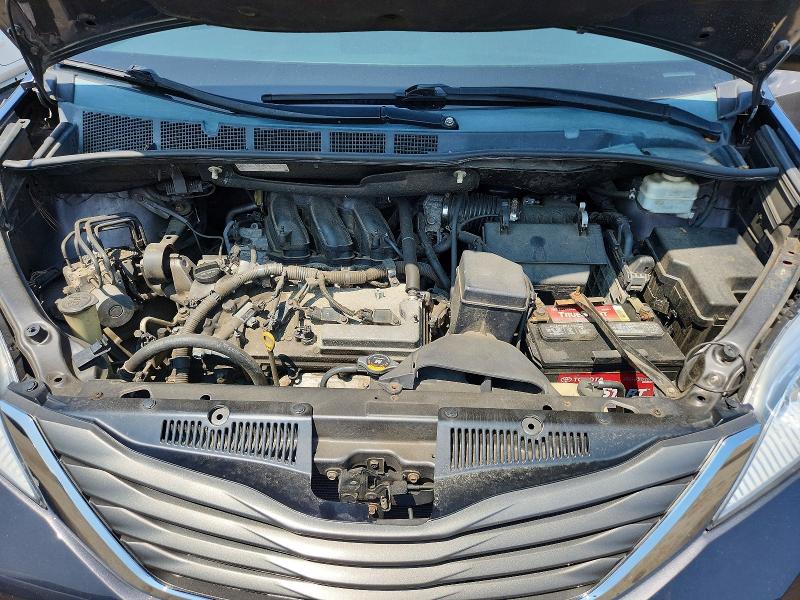 2014 Toyota Sienna მანქანა იყიდება აუქციონზე, vin: 5TDYK3DC7ES450607, აუქციონის ნომერი: 62126016