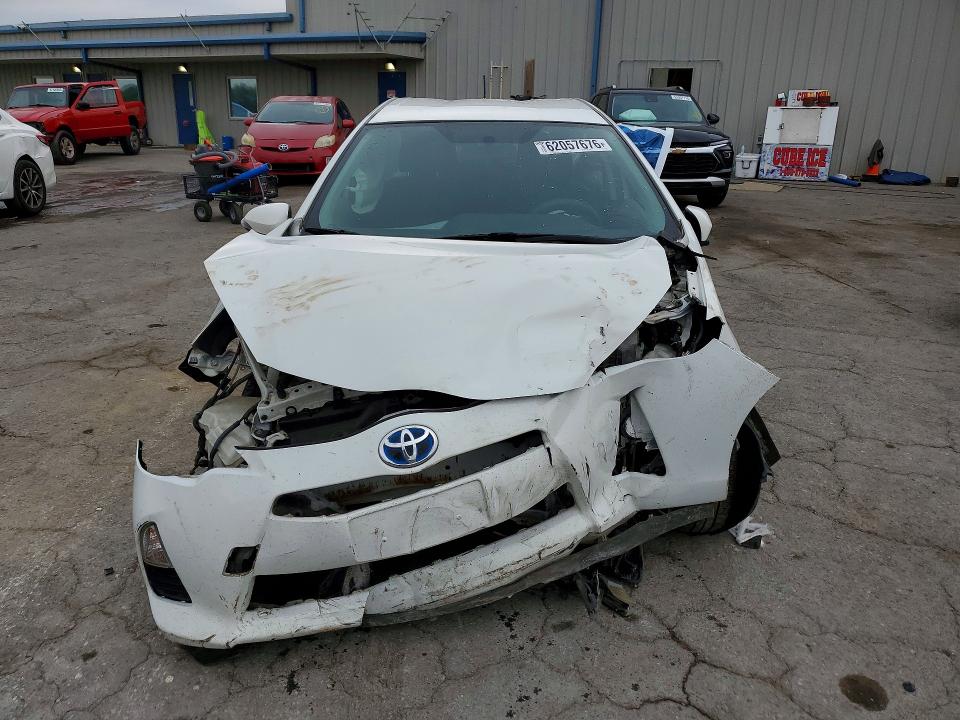 2012 Toyota Prius C მანქანა იყიდება აუქციონზე, vin: JTDKDTB30C1511356, აუქციონის ნომერი: 62057676