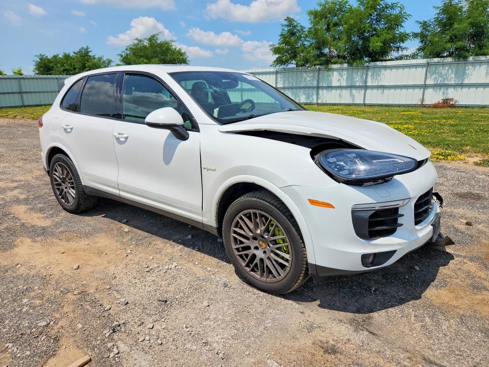 Продажа на аукционе авто 2017 Porsche Cayenne, vin: WP1AE2A2XHLA76075, номер лота: 61301176