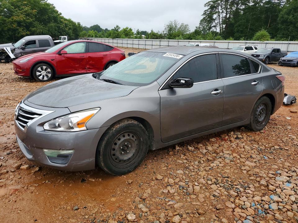 2015 Nissan Altima მანქანა იყიდება აუქციონზე, vin: 1N4AL3AP4FC272380, აუქციონის ნომერი: 62045496