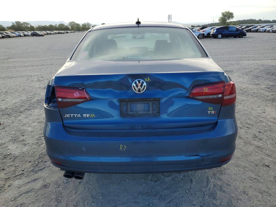 60226306 :رقم المزاد ، 3VWDB7AJ3HM261818 vin ، 2017 Volkswagen Jetta مزاد بيع