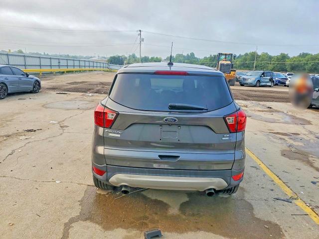 62304856 :رقم المزاد ، 1FMCU9GD6KUB23680 vin ، 2019 Ford Escape مزاد بيع
