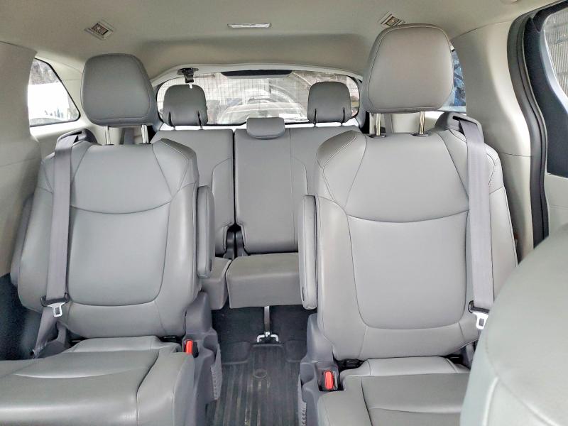 Продажа на аукционе авто 2021 Toyota Sienna, vin: 5TDJSKFCXMS005799, номер лота: 59813796