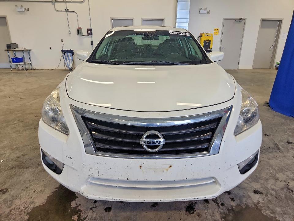 Продажа на аукционе авто 2015 Nissan Altima, vin: 1N4AL3AP9FN867391, номер лота: 62982206
