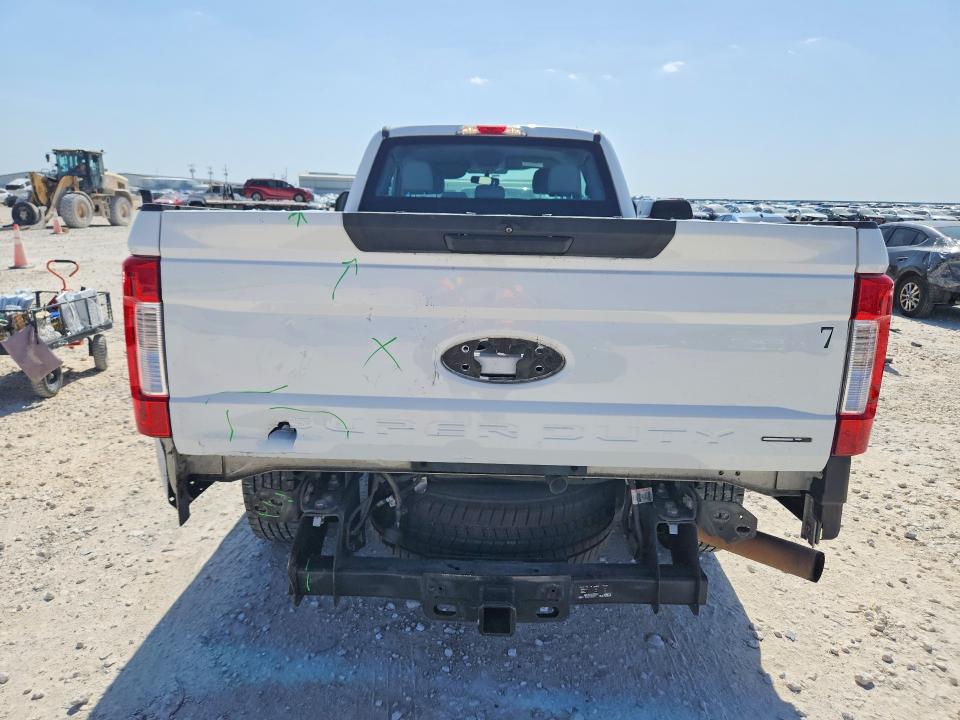61789336 :رقم المزاد ، 1FT7X2A67KED15117 vin ، 2019 Ford F250 مزاد بيع