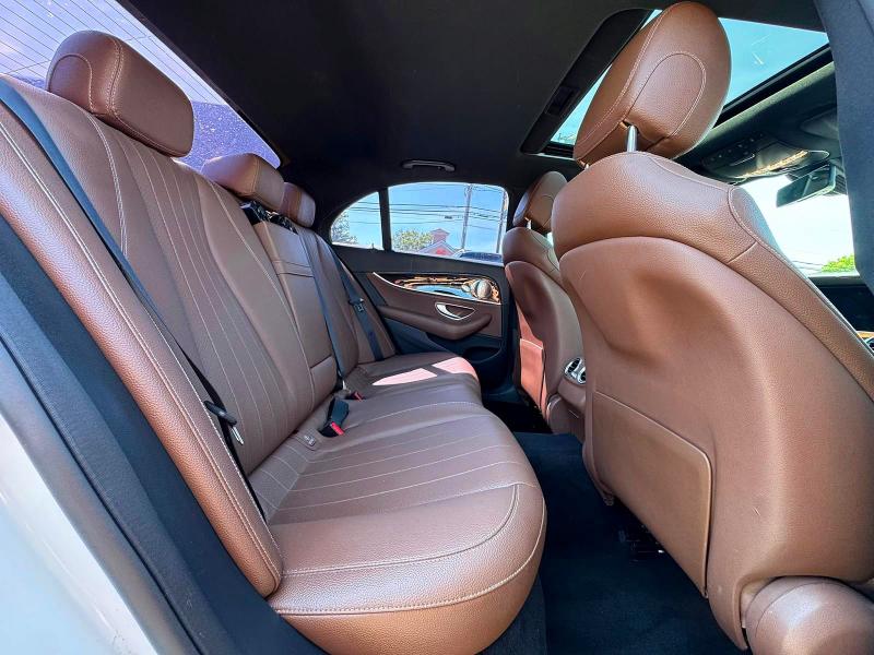 61520276 :رقم المزاد ، W1KZF8DB3NB025475 vin ، 2022 Mercedes-benz E مزاد بيع