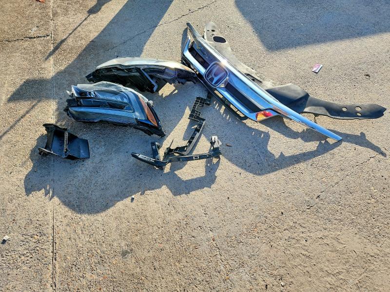 61713246 :رقم المزاد ، 5FNYF5H64KB044384 vin ، 2019 Honda Pilot مزاد بيع