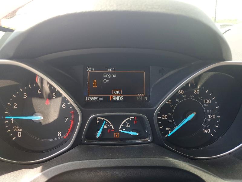 Продаж на аукціоні авто 2017 Ford Escape, vin: 1FMCU0GD2HUE84330, номер лоту: 61497126