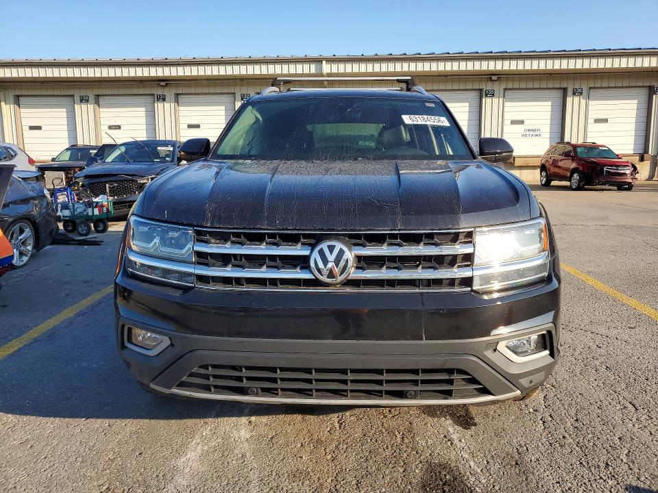 Продажа на аукционе авто 2018 Volkswagen Atlas, vin: 1V2MR2CA1JC518155, номер лота: 63184556
