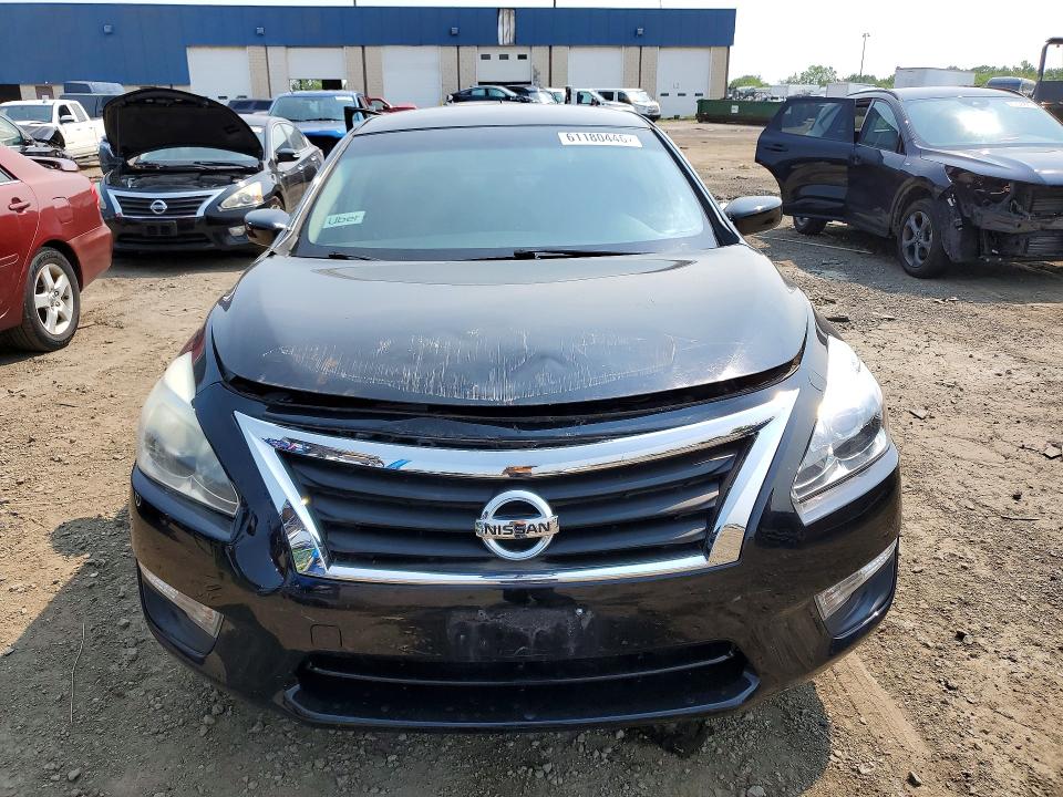 2013 Nissan Altima მანქანა იყიდება აუქციონზე, vin: 1N4AL3AP4DN439435, აუქციონის ნომერი: 61180446