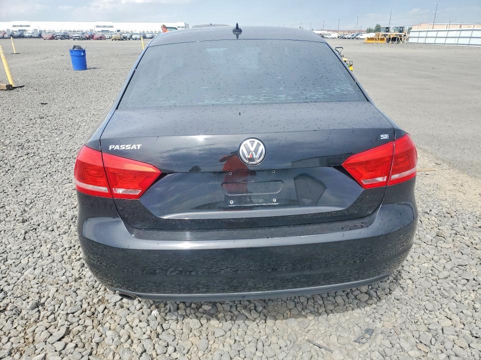 61380136 :رقم المزاد ، 1VWBH7A3XEC002490 vin ، 2014 Volkswagen Passat مزاد بيع