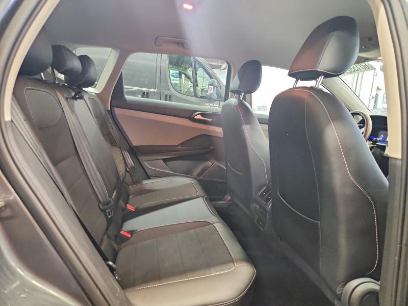 Продаж на аукціоні авто 2022 Volkswagen Taos, vin: 3VVRX7B27NM027048, номер лоту: 60155296