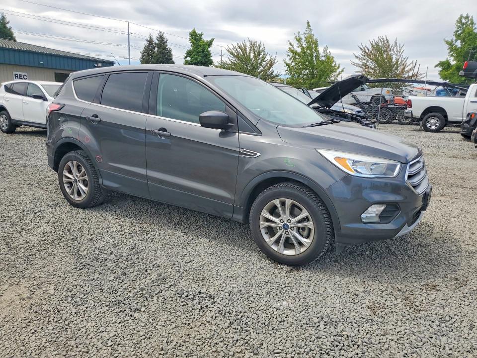 62875426 :رقم المزاد ، 1FMCU9G95HUC38923 vin ، 2017 Ford Escape مزاد بيع
