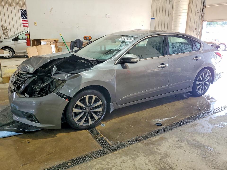 2017 Nissan Altima მანქანა იყიდება აუქციონზე, vin: 1N4AL3AP6HC140983, აუქციონის ნომერი: 41634406