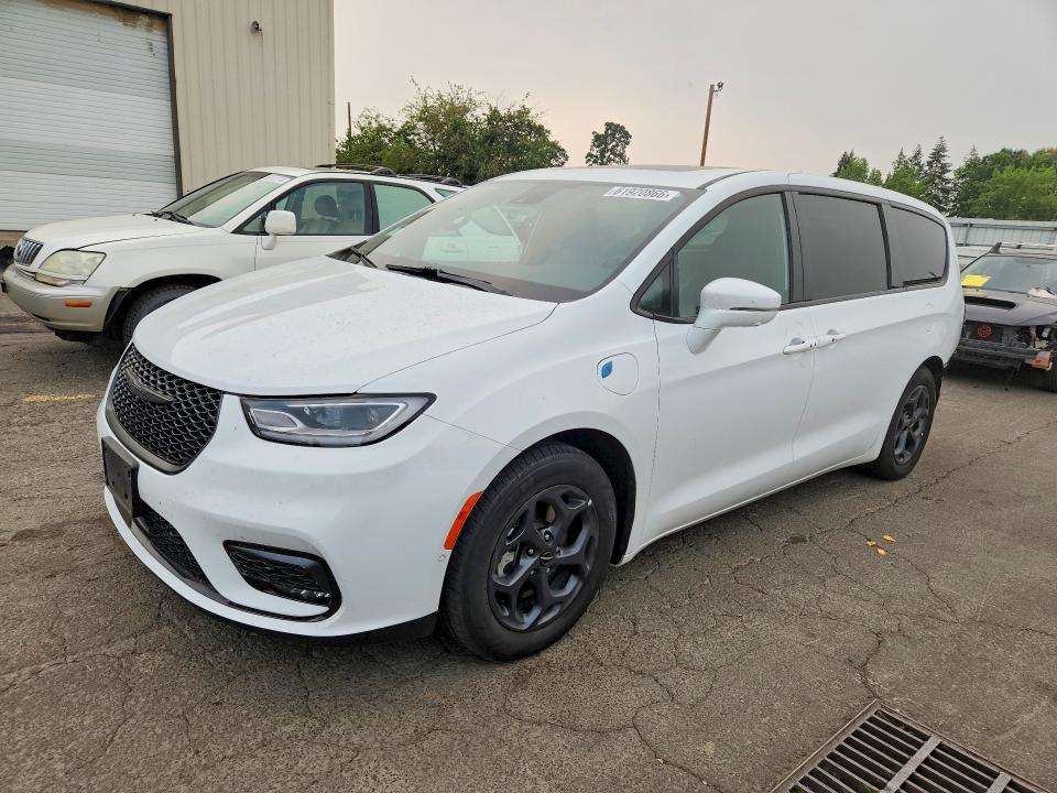 Продаж на аукціоні авто 2022 Chrysler Pacifica, vin: 2C4RC1S70NR137127, номер лоту: 61920866