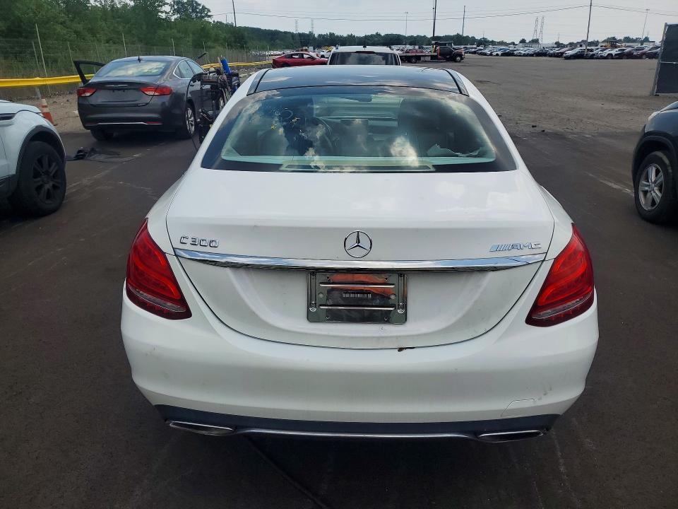 2015 Mercedes-benz C მანქანა იყიდება აუქციონზე, vin: 55SWF4KB5FU003743, აუქციონის ნომერი: 59987376
