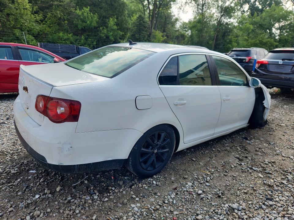 Продажа на аукционе авто 2010 Volkswagen Jetta, vin: 3VWRX7AJ1AM054602, номер лота: 62286536