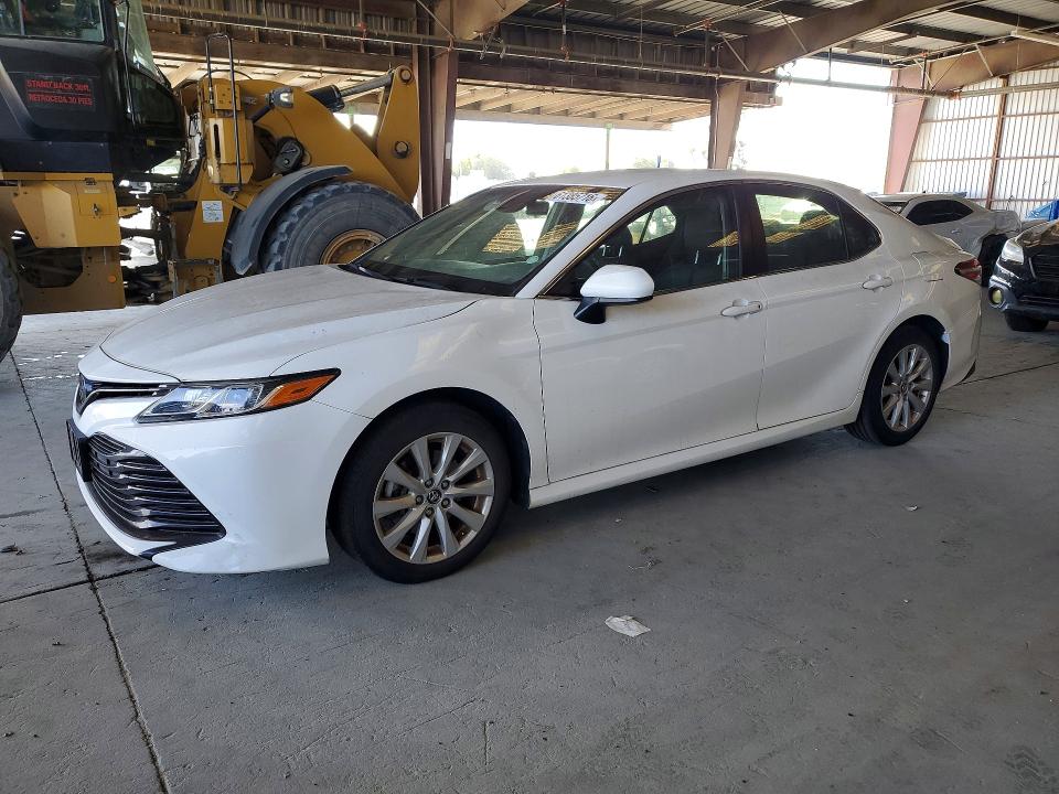Продаж на аукціоні авто 2018 Toyota Camry, vin: JTNB11HK1J3038978, номер лоту: 61385716