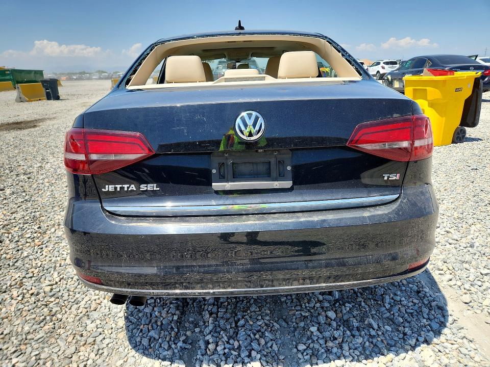 Aukcja sprzedaży 2017 Volkswagen Jetta, vin: 3VWL17AJ4HM389385, numer aukcji: 60206456