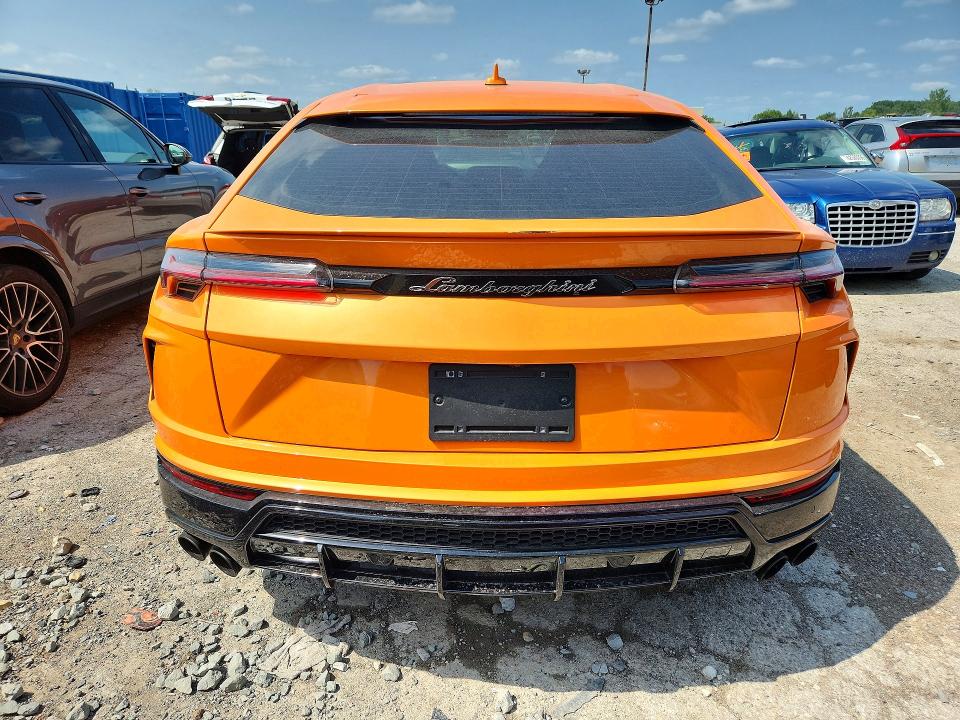 62287256 :رقم المزاد ، ZPBUA1ZL2NLA16569 vin ، 2022 Lamborghini Urus مزاد بيع