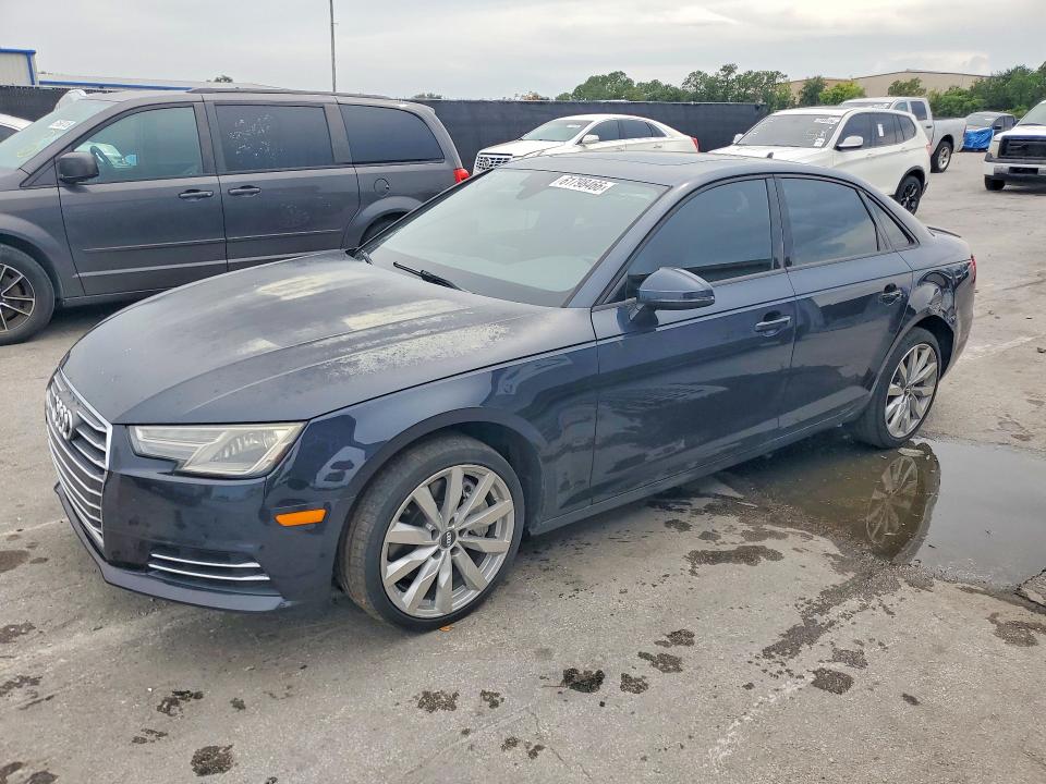 61798466 :رقم المزاد ، WAUGNAF46HN018515 vin ، 2017 Audi A4 مزاد بيع