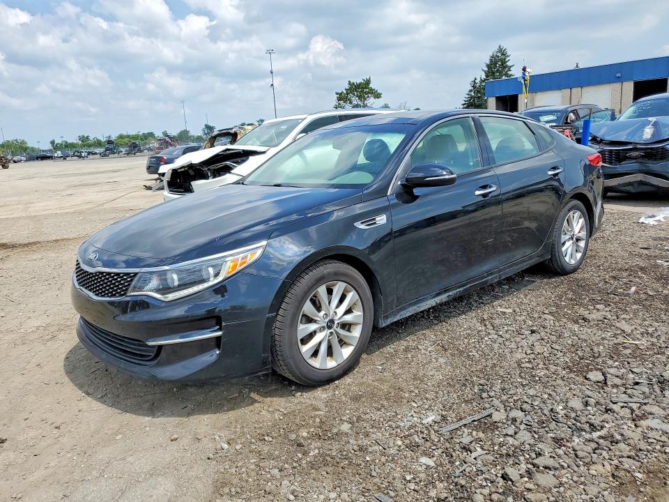2017 Kia Optima მანქანა იყიდება აუქციონზე, vin: 5XXGU4L33HG135399, აუქციონის ნომერი: 59860986