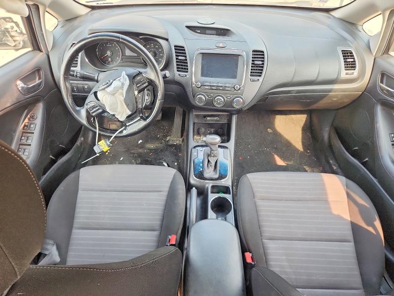 61375066 :رقم المزاد ، 3KPFL4A76JE213774 vin ، 2018 Kia Forte مزاد بيع
