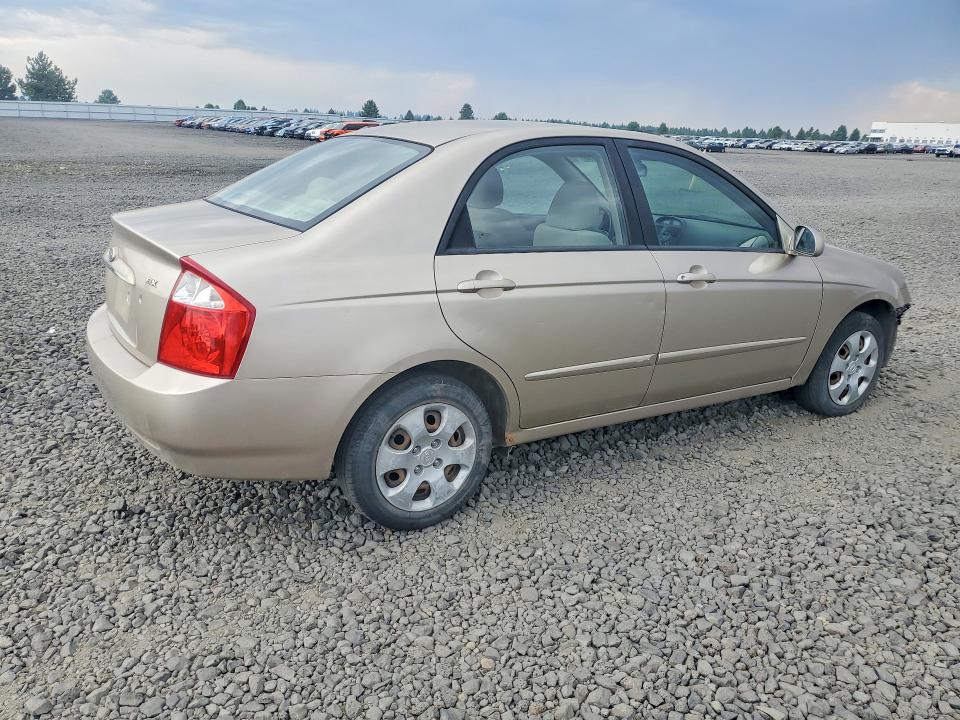 61427316 :رقم المزاد ، KNAFE121365359780 vin ، 2006 Kia Spectra مزاد بيع