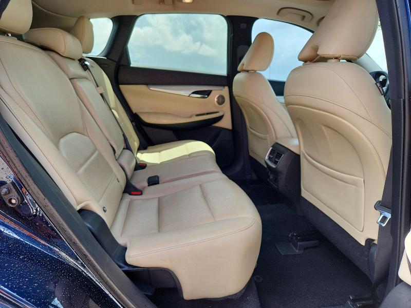 60499436 :رقم المزاد ، 3PCAJ5M17KF111196 vin ، 2019 Infiniti Qx50 مزاد بيع