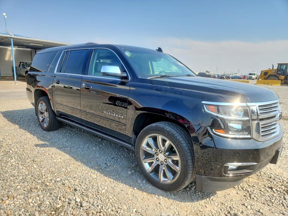 85630365 :رقم المزاد ، 1GNSKJKC3JR320773 vin ، 2018 Chevrolet Suburban مزاد بيع