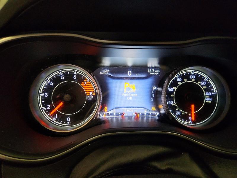63177956 :رقم المزاد ، 1C4PJMDX6KD172846 vin ، 2019 Jeep Cherokee مزاد بيع