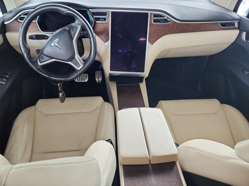 Продаж на аукціоні авто 2018 Tesla Model X, vin: 5YJXCDE44JF081127, номер лоту: 61046746