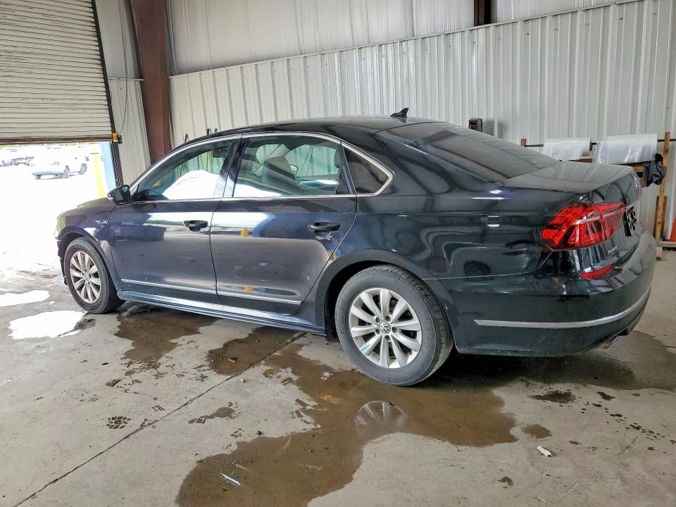 Продаж на аукціоні авто 2017 Volkswagen Passat, vin: 1VWDT7A30HC035509, номер лоту: 62441306