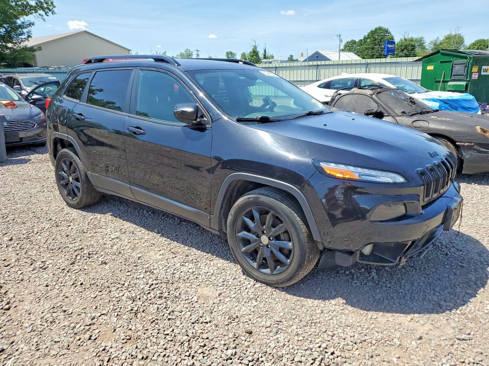 60244096 :رقم المزاد ، 1C4PJLCS5EW293232 vin ، 2014 Jeep Cherokee مزاد بيع