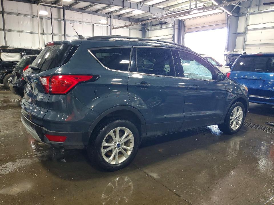 95588955 :رقم المزاد ، 1FMCU9GD2KUC04532 vin ، 2019 Ford Escape مزاد بيع