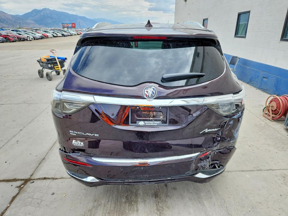 Продажа на аукционе авто 2022 Buick Enclave, vin: 5GAEVCKW1NJ127854, номер лота: 61891626