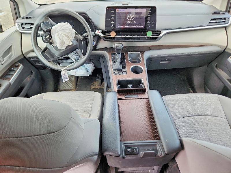 60684716 :رقم المزاد ، 5TDKSKFC0NS054712 vin ، 2022 Toyota Sienna مزاد بيع