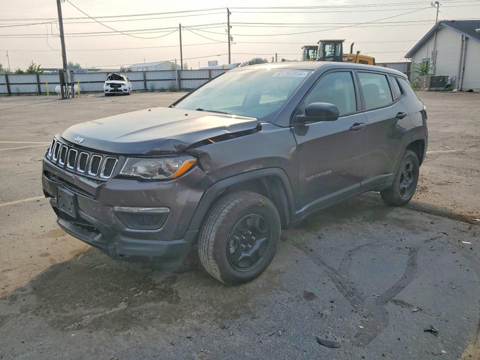 61762056 :رقم المزاد ، 3C4NJDAB8JT415596 vin ، 2018 Jeep Compass مزاد بيع