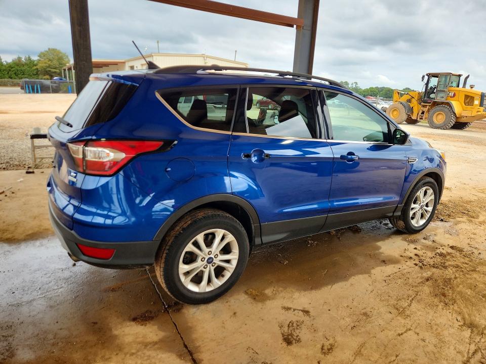 Продажа на аукционе авто 2018 Ford Escape, vin: 1FMCU0GD2JUB03355, номер лота: 61603026