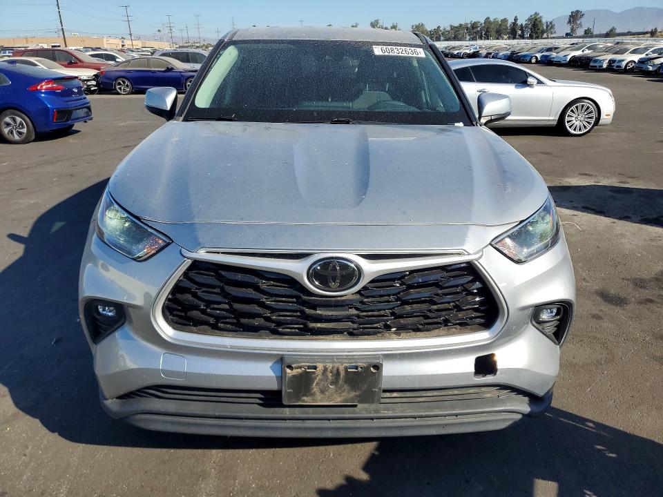 2021 Toyota Highlander მანქანა იყიდება აუქციონზე, vin: 5TDZZRAHXMS041342, აუქციონის ნომერი: 60832636