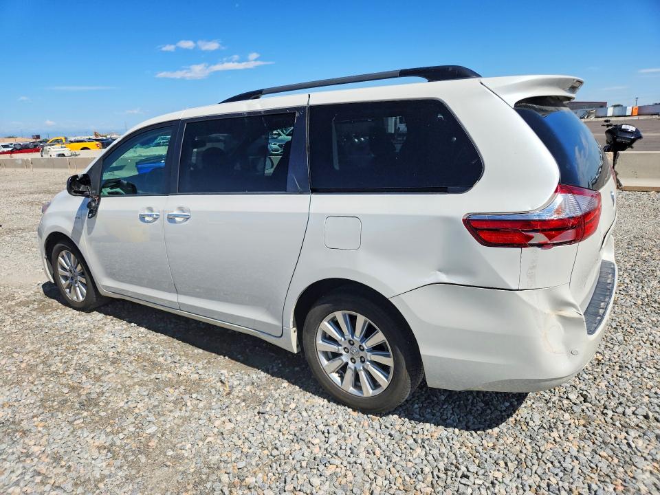 62697796 :رقم المزاد ، 5TDDZ3DC2HS157020 vin ، 2017 Toyota Sienna مزاد بيع