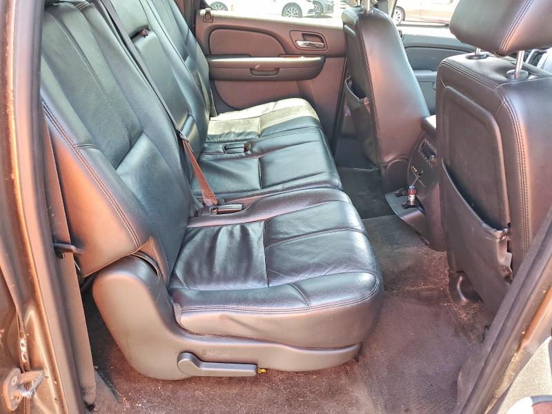 59968606 :رقم المزاد ، 1GNSKJE71CR140466 vin ، 2012 Chevrolet Suburban مزاد بيع