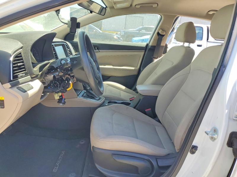 2017 Hyundai Elantra მანქანა იყიდება აუქციონზე, vin: 5NPD84LF6HH123723, აუქციონის ნომერი: 63164056