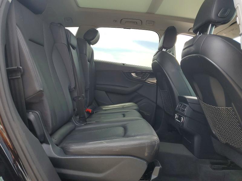 Продажа на аукционе авто 2017 Audi Q7, vin: WA1LAAF78HD004607, номер лота: 63389556