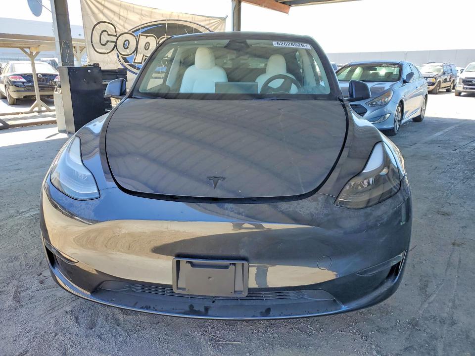 2023 Tesla Model Y მანქანა იყიდება აუქციონზე, vin: 7SAYGAEE9PF852600, აუქციონის ნომერი: 62628526
