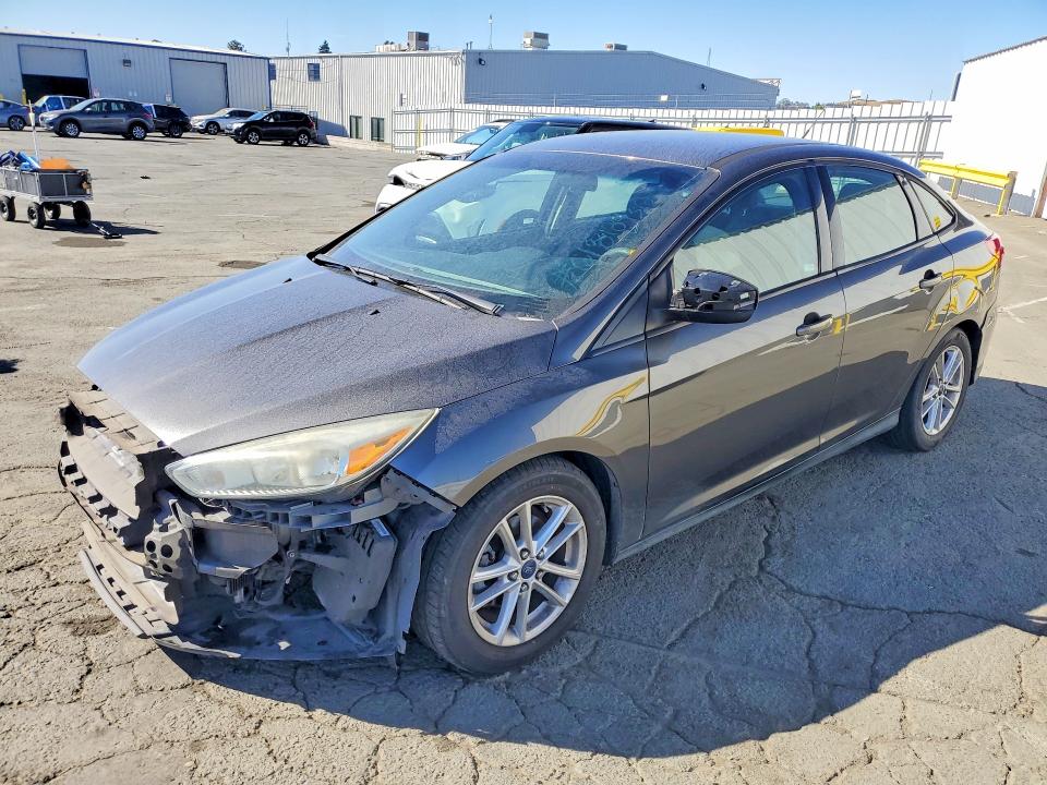 Aukcja sprzedaży 2015 Ford Focus, vin: 1FADP3F27FL276602, numer aukcji: 61818936