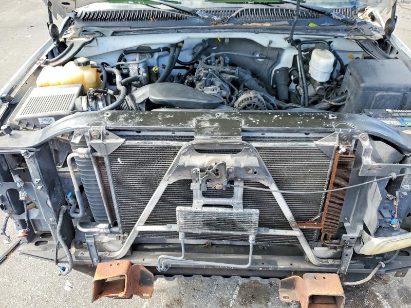 2001 Chevrolet Silverado მანქანა იყიდება აუქციონზე, vin: 1GBHC24U01E210853, აუქციონის ნომერი: 60421176